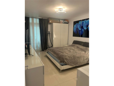 Experience luxury living from the 14th floor in this stunning on  in Florida - for sale on GolfHomes.com, golf home, golf lot