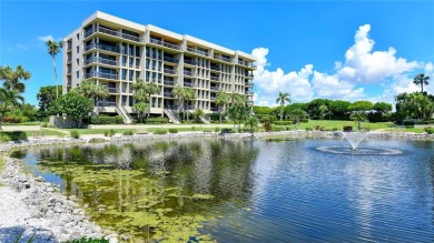 One or more photo(s) has been virtually staged. This direct on Links on Longboat Golf Club in Florida - for sale on GolfHomes.com, golf home, golf lot
