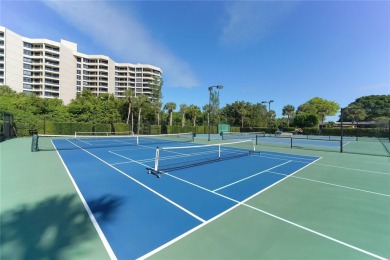 One or more photo(s) has been virtually staged. This direct on Links on Longboat Golf Club in Florida - for sale on GolfHomes.com, golf home, golf lot