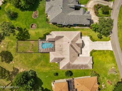 RELISTED WITH A WHOLE NEW LOOK !Located in the highly sought on Diamondhead Country Club in Mississippi - for sale on GolfHomes.com, golf home, golf lot