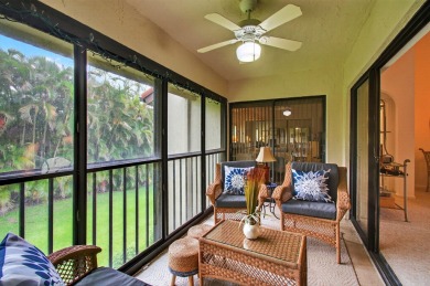 PRICED TO SELL ASAP ! This 2 bedroom unit with vaulted ceilings on The Links At Boynton Beach - The Family Course in Florida - for sale on GolfHomes.com, golf home, golf lot