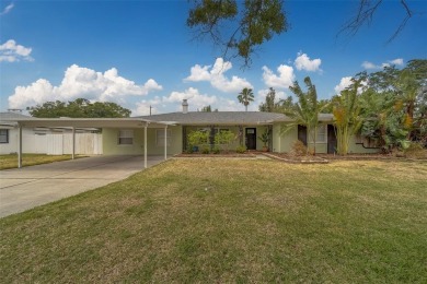 Under contract-accepting backup offers. Stunning Modern Pool on Clearwater Country Club in Florida - for sale on GolfHomes.com, golf home, golf lot