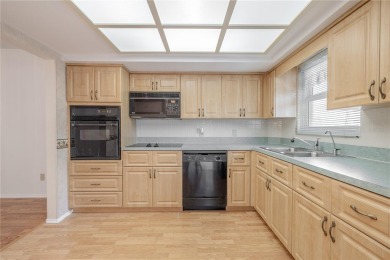 Under contract-accepting backup offers. MOVE-IN READY 2 BED/2 on On Top Of The World Golf Course in Florida - for sale on GolfHomes.com, golf home, golf lot