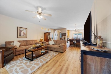 Remodeled 3 x 2 home in Bella Vista, Roberts Subdivision. Home on Bella Vista - Metfield Golf Complex and Country Club in Arkansas - for sale on GolfHomes.com, golf home, golf lot