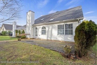 Welcome to your new home! This Turnberry II is on a lovely on Greenbriar Woodlands in New Jersey - for sale on GolfHomes.com, golf home, golf lot