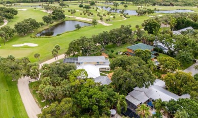 PHENOMENAL Country Club Pointe property with exceptional golf on Vero Beach Country Club in Florida - for sale on GolfHomes.com, golf home, golf lot