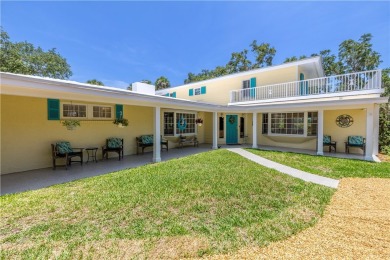 PHENOMENAL Country Club Pointe property with exceptional golf on Vero Beach Country Club in Florida - for sale on GolfHomes.com, golf home, golf lot