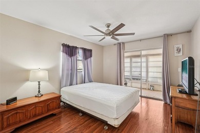 Welcome to easy Florida living in the gated 55+ community of on Kings Point Executive Golf Course in Florida - for sale on GolfHomes.com, golf home, golf lot