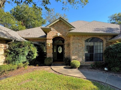 Charming Home in Gated Pecan Plantation with Versatile Studio on Pecan Plantation Country Club in Texas - for sale on GolfHomes.com, golf home, golf lot
