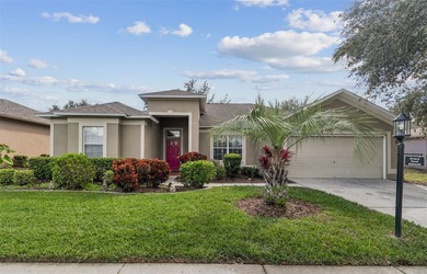 This Home has been meticulously Maintained - Spotlessly Clean - on Heritage Pines Country Club in Florida - for sale on GolfHomes.com, golf home, golf lot