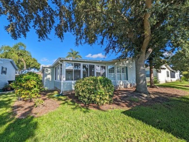 2 Bedroom + Den | 2 Bath | $115,000 | 1,596 sq. ft.    HUGE on Four Lakes Golf Club in Florida - for sale on GolfHomes.com, golf home, golf lot