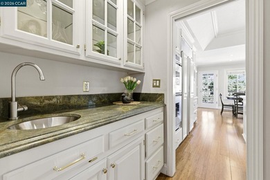 Expansive 5-bedroom custom Northgate home set on 1.81 acres with on Boundary Oak Golf Course in California - for sale on GolfHomes.com, golf home, golf lot