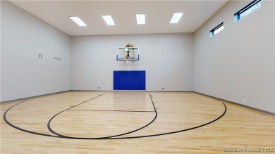 MOTIVATED SELLER.....HOME IN HORSESHOE BEND HAS POTENTIAL TO BE on Seasons Ridge At Four Seasons in Missouri - for sale on GolfHomes.com, golf home, golf lot