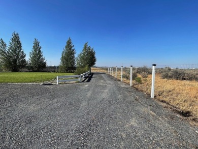 This exceptional small-town oasis offers the perfect blend of on Christmas Valley Golf Course in Oregon - for sale on GolfHomes.com, golf home, golf lot