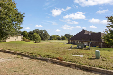 Build your dream home on beautiful Meadowbrook Golf Course. on Meadowbrook Country Club in Texas - for sale on GolfHomes.com, golf home, golf lot