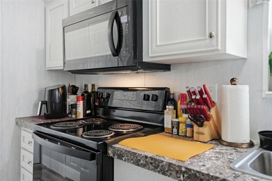 BEAUTIFUL NEWER 2023 HOME ON 18 HOLE GOLF COURSE!  FURNITURE AND on High Point Golf Club, Inc. in Florida - for sale on GolfHomes.com, golf home, golf lot