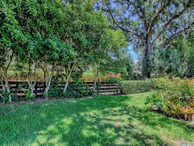 New Price!! New Staging  Photos! ~oNew ROOF 2021o~ Live Oaks on The Links of Spruce Creek in Florida - for sale on GolfHomes.com, golf home, golf lot