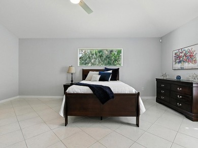 New Price!! New Staging  Photos! ~oNew ROOF 2021o~ Live Oaks on The Links of Spruce Creek in Florida - for sale on GolfHomes.com, golf home, golf lot