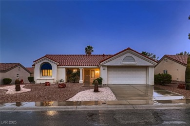 Welcome to this charming two-bedroom home in Sun City Summerlin! on Highland Falls Golf Club in Nevada - for sale on GolfHomes.com, golf home, golf lot