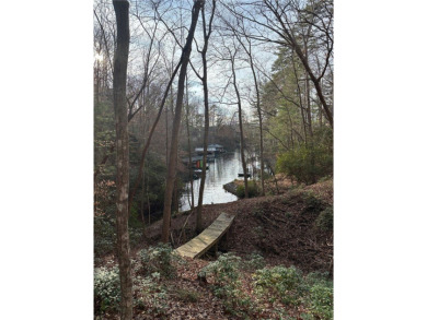 Beautiful 1.4 acre waterfront homesite at The Cliffs at Keowee on The Cliffs At Keowee Vineyards Golf Club in South Carolina - for sale on GolfHomes.com, golf home, golf lot