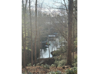 Beautiful 1.4 acre waterfront homesite at The Cliffs at Keowee on The Cliffs At Keowee Vineyards Golf Club in South Carolina - for sale on GolfHomes.com, golf home, golf lot