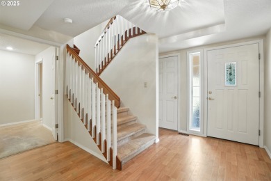 Beautifully maintained home in sought-after Fairway Village! on Fairway Village Golf and Country Club in Washington - for sale on GolfHomes.com, golf home, golf lot