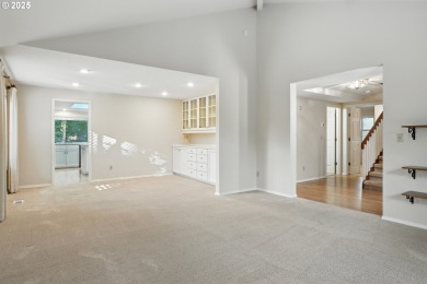Beautifully maintained home in sought-after Fairway Village! on Fairway Village Golf and Country Club in Washington - for sale on GolfHomes.com, golf home, golf lot