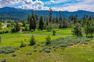 Enjoy the amenities of Jug Mountain Ranch from this lovely home on Jug Mountain Ranch Golf Course in Idaho - for sale on GolfHomes.com, golf home, golf lot