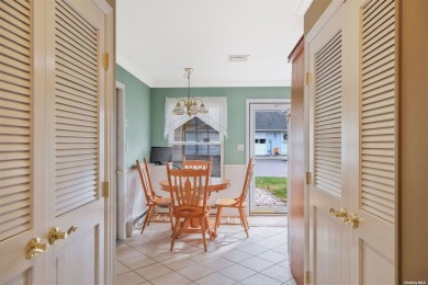 Welcome to this inviting 2-bedroom, 2-bathroom condo, which on Leisure Village Golf Course in New York - for sale on GolfHomes.com, golf home, golf lot