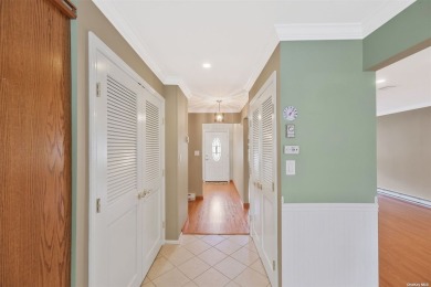 Welcome to this inviting 2-bedroom, 2-bathroom condo, which on Leisure Village Golf Course in New York - for sale on GolfHomes.com, golf home, golf lot