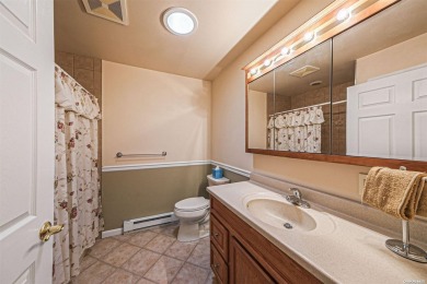 Welcome to this inviting 2-bedroom, 2-bathroom condo, which on Leisure Village Golf Course in New York - for sale on GolfHomes.com, golf home, golf lot