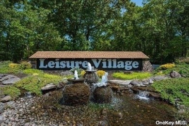 Welcome to this inviting 2-bedroom, 2-bathroom condo, which on Leisure Village Golf Course in New York - for sale on GolfHomes.com, golf home, golf lot