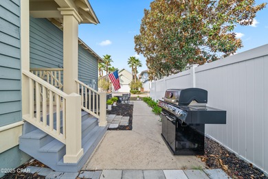 Beautiful home located in the highly sought after community of on Holiday Golf Club in Florida - for sale on GolfHomes.com, golf home, golf lot