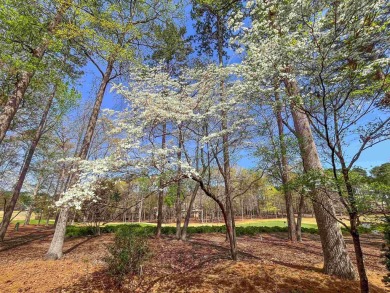 Welcome to this National Village II town home! This home has a on Reynolds Lake Oconee - The Oconee in Georgia - for sale on GolfHomes.com, golf home, golf lot