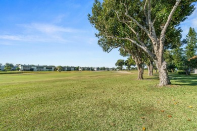 Welcome home to this first floor, beautifully renovated 2 bed/2 on Kings Point Golf -Flanders Way in Florida - for sale on GolfHomes.com, golf home, golf lot