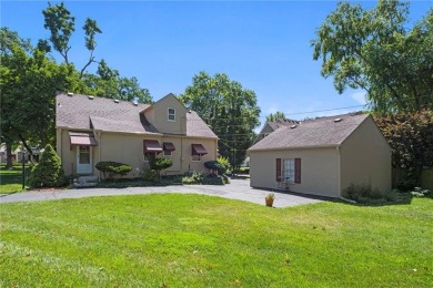 THIS IS YOUR BEST CHANCE TO GET INTO THE GOLDEN TRIANGLE! on Mission Hills Country Club in Kansas - for sale on GolfHomes.com, golf home, golf lot