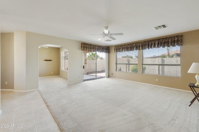 Popular 2BR, 2BA w/den Oakmont model just steps from the on Oakwood Golf Club  in Arizona - for sale on GolfHomes.com, golf home, golf lot