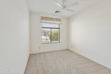 Popular 2BR, 2BA w/den Oakmont model just steps from the on Oakwood Golf Club  in Arizona - for sale on GolfHomes.com, golf home, golf lot