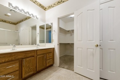 Popular 2BR, 2BA w/den Oakmont model just steps from the on Oakwood Golf Club  in Arizona - for sale on GolfHomes.com, golf home, golf lot