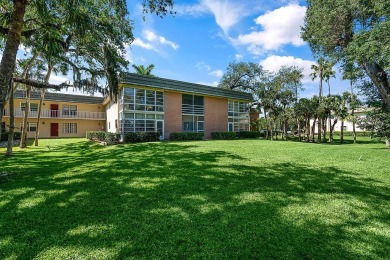 Vero Living at its Best in Vista Gardens! Fully furnished condo on Vero Beach South Golf Course in Florida - for sale on GolfHomes.com, golf home, golf lot