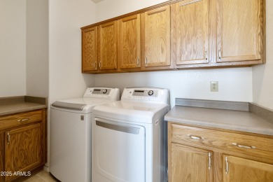 Popular 2BR, 2BA w/den Oakmont model just steps from the on Oakwood Golf Club  in Arizona - for sale on GolfHomes.com, golf home, golf lot