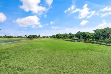 Vero Living at its Best in Vista Gardens! Fully furnished condo on Vero Beach South Golf Course in Florida - for sale on GolfHomes.com, golf home, golf lot