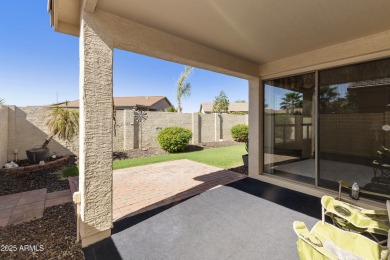 Popular 2BR, 2BA w/den Oakmont model just steps from the on Oakwood Golf Club  in Arizona - for sale on GolfHomes.com, golf home, golf lot