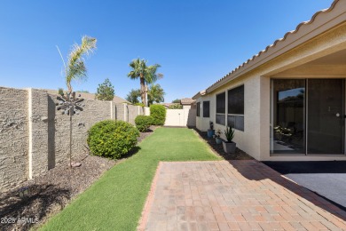 Popular 2BR, 2BA w/den Oakmont model just steps from the on Oakwood Golf Club  in Arizona - for sale on GolfHomes.com, golf home, golf lot