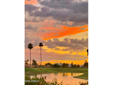 Popular 2BR, 2BA w/den Oakmont model just steps from the on Oakwood Golf Club  in Arizona - for sale on GolfHomes.com, golf home, golf lot