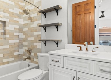 Stunning home on a spectacular 0.5 acre lot! This fabulous on Sandestin Golf and Beach Resort - Raven in Florida - for sale on GolfHomes.com, golf home, golf lot