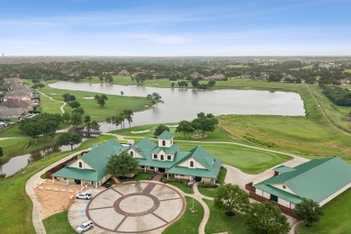 Are you looking for a one-story home in a golf course community? on Gentle Creek Golf Club in Texas - for sale on GolfHomes.com, golf home, golf lot