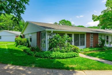 Welcome to this rare and beautifully updated 2 bed, 1 bath end on Leisure Village Golf Course in New York - for sale on GolfHomes.com, golf home, golf lot