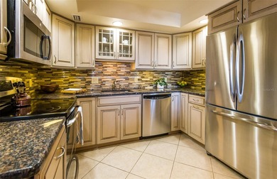 ****What do a disco ball and the ocean have in common? They both on Links on Longboat Golf Club in Florida - for sale on GolfHomes.com, golf home, golf lot