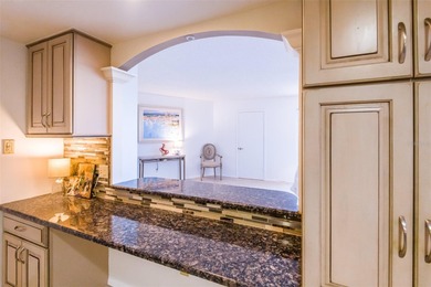 ****What do a disco ball and the ocean have in common? They both on Links on Longboat Golf Club in Florida - for sale on GolfHomes.com, golf home, golf lot